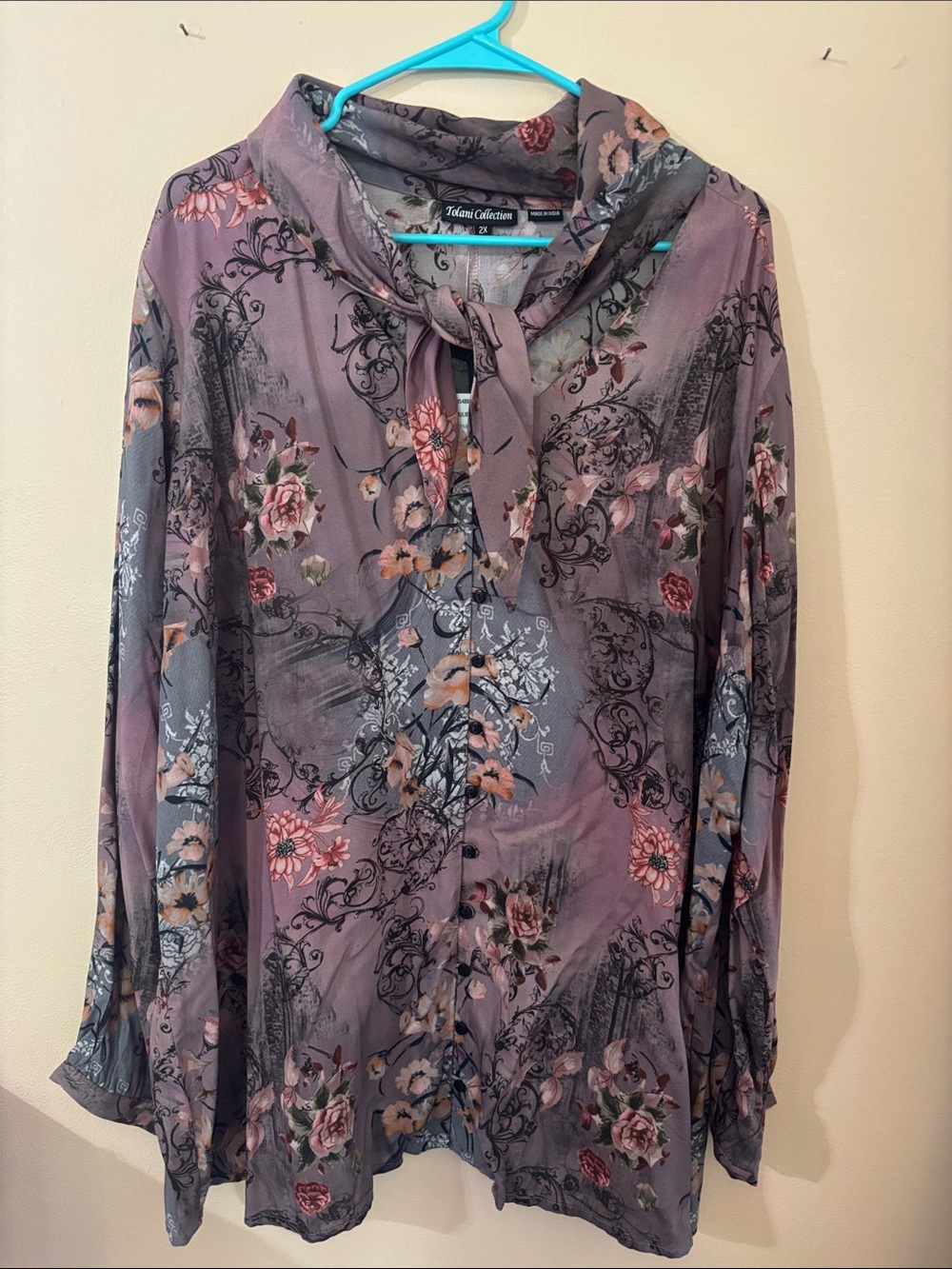 Tolani Mauve Floral Tie-Neck Blouse